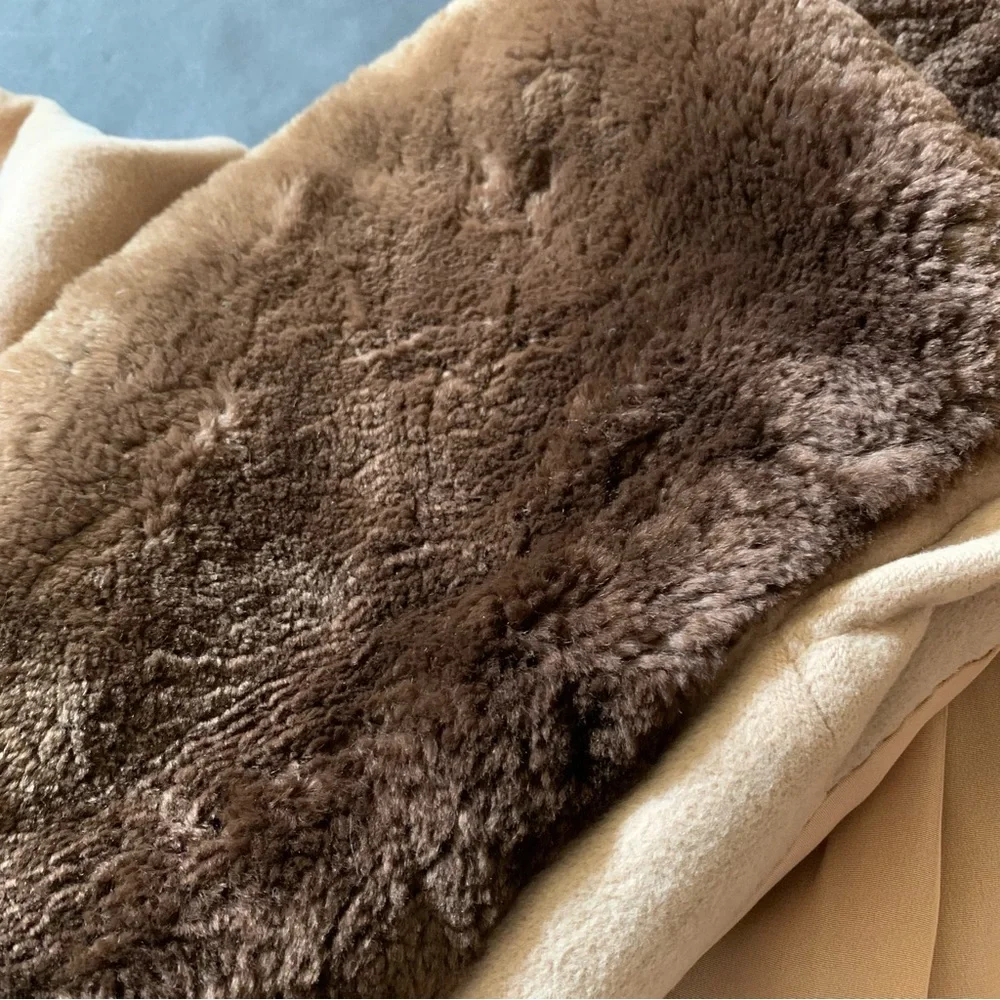 v i n t a g e :: Glamorous Soft Luxe Wool Thick Fur Collar Coat - Picture 7 of 16